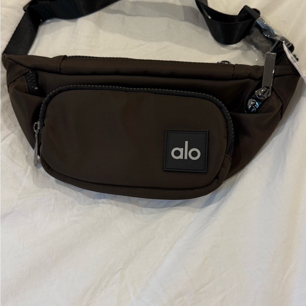 NWT ALO Yoga espresso Belt Bag
